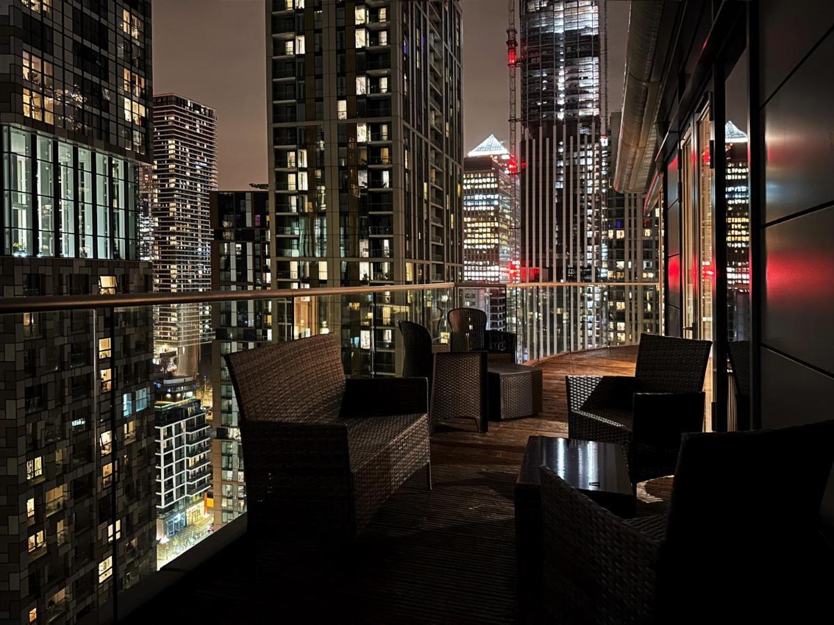 Stylish Apartment In Canary Wharf London Exterior photo